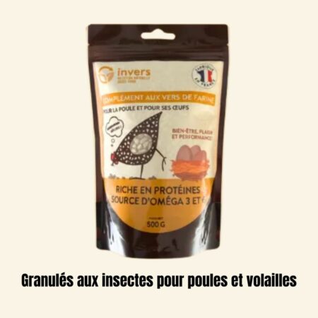 Les granulés aux vers de farine constituent une alimentation de premier choix pour les poules et les volailles.
